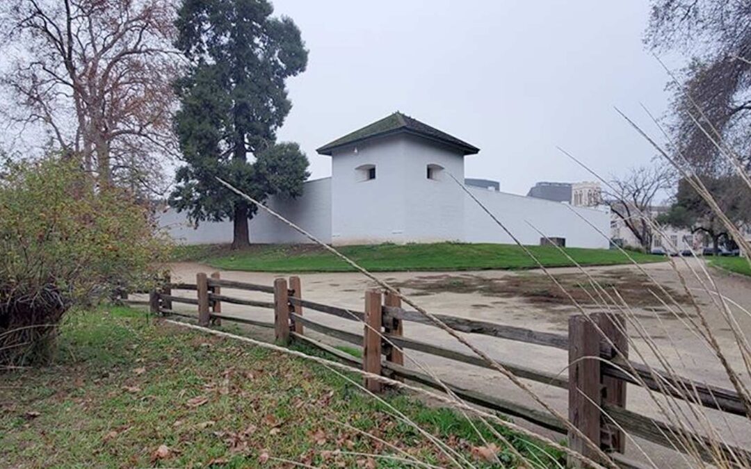 Sutter's Fort from a distance